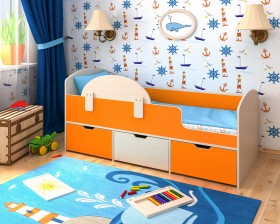 Кровать Малыш-мини с бортиком Дуб молочный/Оранжевый в Берёзовке - beryozovka.katalogmebeli.com | фото